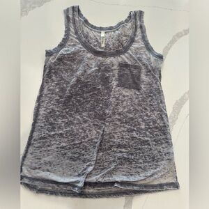 Stylish Gray Tank Top with Pocket